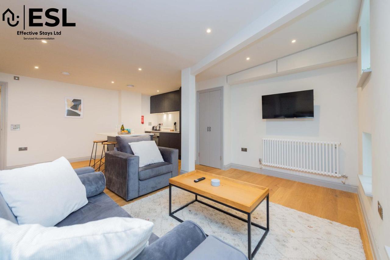 שרוסברי 2 Bedroom Church Apartment 5 Mins To Town Centre - Free Parking מראה חיצוני תמונה