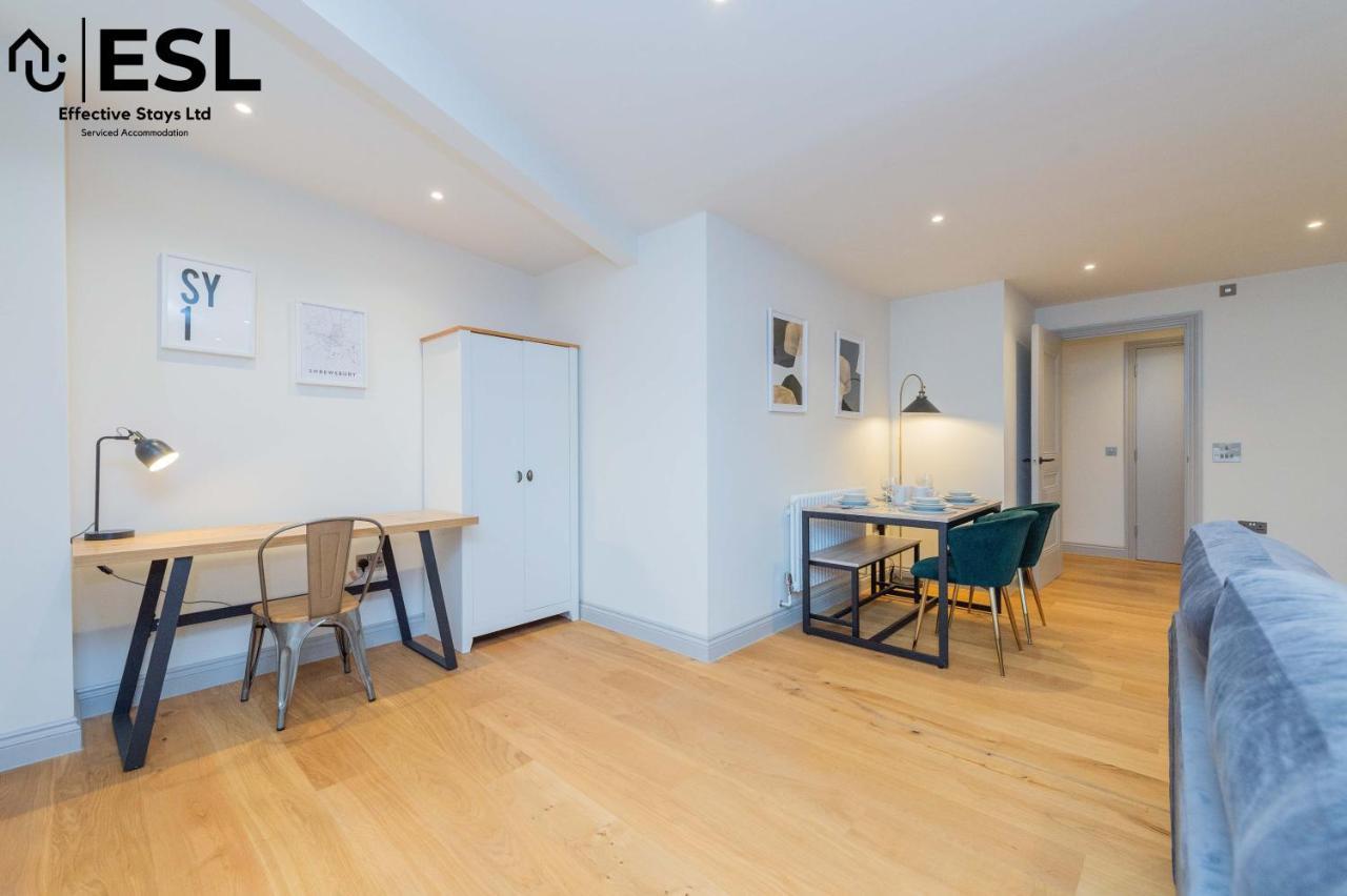 שרוסברי 2 Bedroom Church Apartment 5 Mins To Town Centre - Free Parking מראה חיצוני תמונה